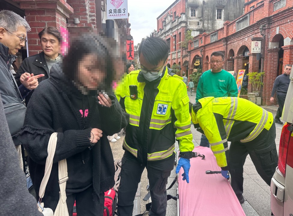 【協會公告】亞東科技大學與泰國的交流學生於遊逛老街時因癲癇發生路倒，已由協會幹部及業者協助並聯繫救護車送往醫院