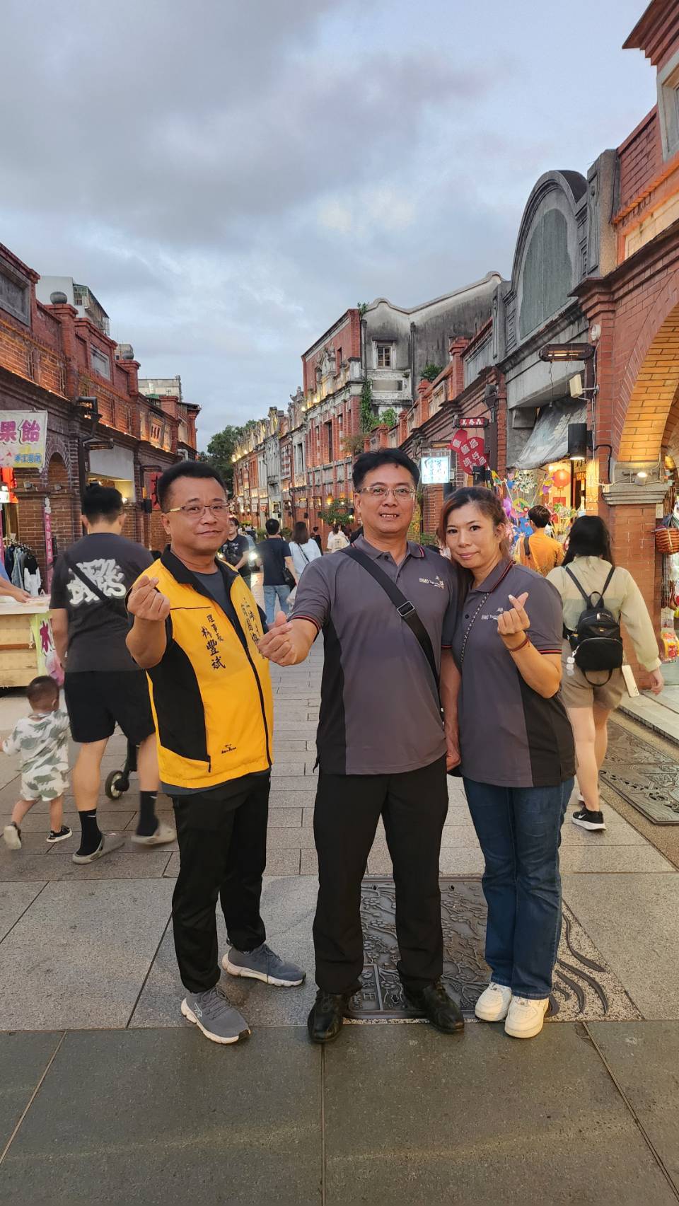 【協會公告】特別感謝「國際聯合汽車美容協會」楊次郎理事長及夫人蒞臨三峽老街，針對10/26古董車及機車進駐展示與協會進行討論及場勘