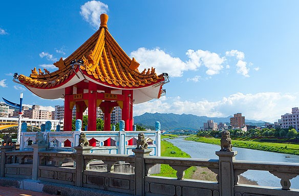 長福橋(距離三峽老街150公尺 / 長福橋已於2024/2/25拆除重建) <img src=
