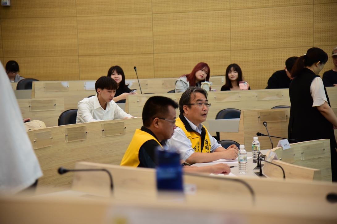 2025「三峽民權老街商圈發展協會」理事長林豐斌及總幹事林文郁，獲邀擔任「明志科技大學-數位行銷設計學程-服務業管理課程」期末報告評審