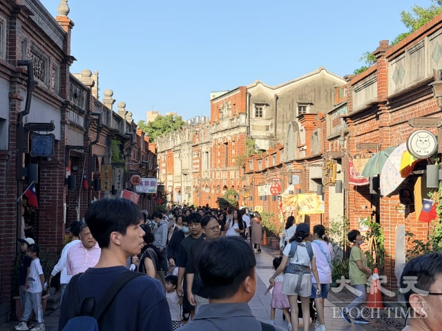 【協會公告】特別感謝 王雅欽 及 記者廖儷芬，報導「三峽老街初冬的三峽老街　老屋、圖騰與甜甜的金牛角香」