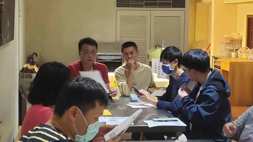 【特別感謝】感謝「經典90-老車文化推廣協會」理事長何華，參與三峽老街商圈協會理監事會議，與理監事共同討論「經典90-三峽老街萬聖派對」