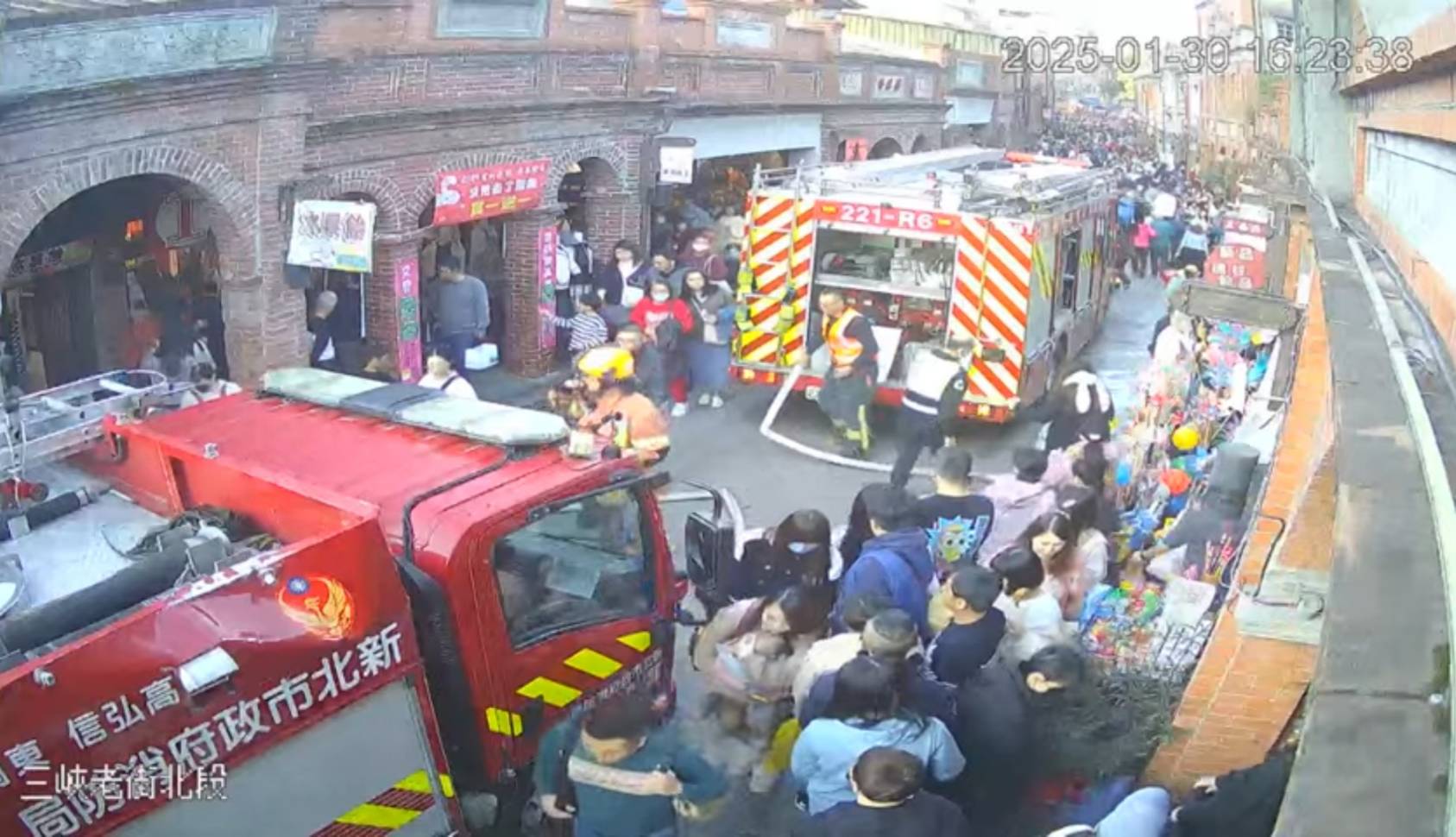 ​​​​​​​【協會公告】老街中段店家房舍後面於下午4點20分左右發生小火警，幸虧屋主處置得宜且消防隊及時趕到，並未造成人員傷亡及財產損失